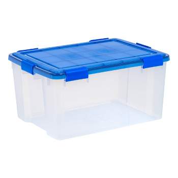 Plastic container with lid